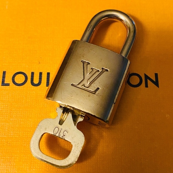 Louis Vuitton brass lock set with key #310 Authentic padlock nice - Picture 1 of 4